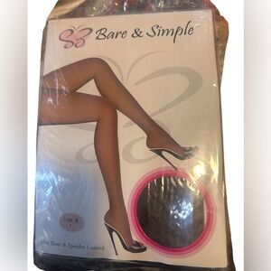 Bare & Simple Women's Black Pantyhose Size B1 
Sheer Spandex Control a dozen